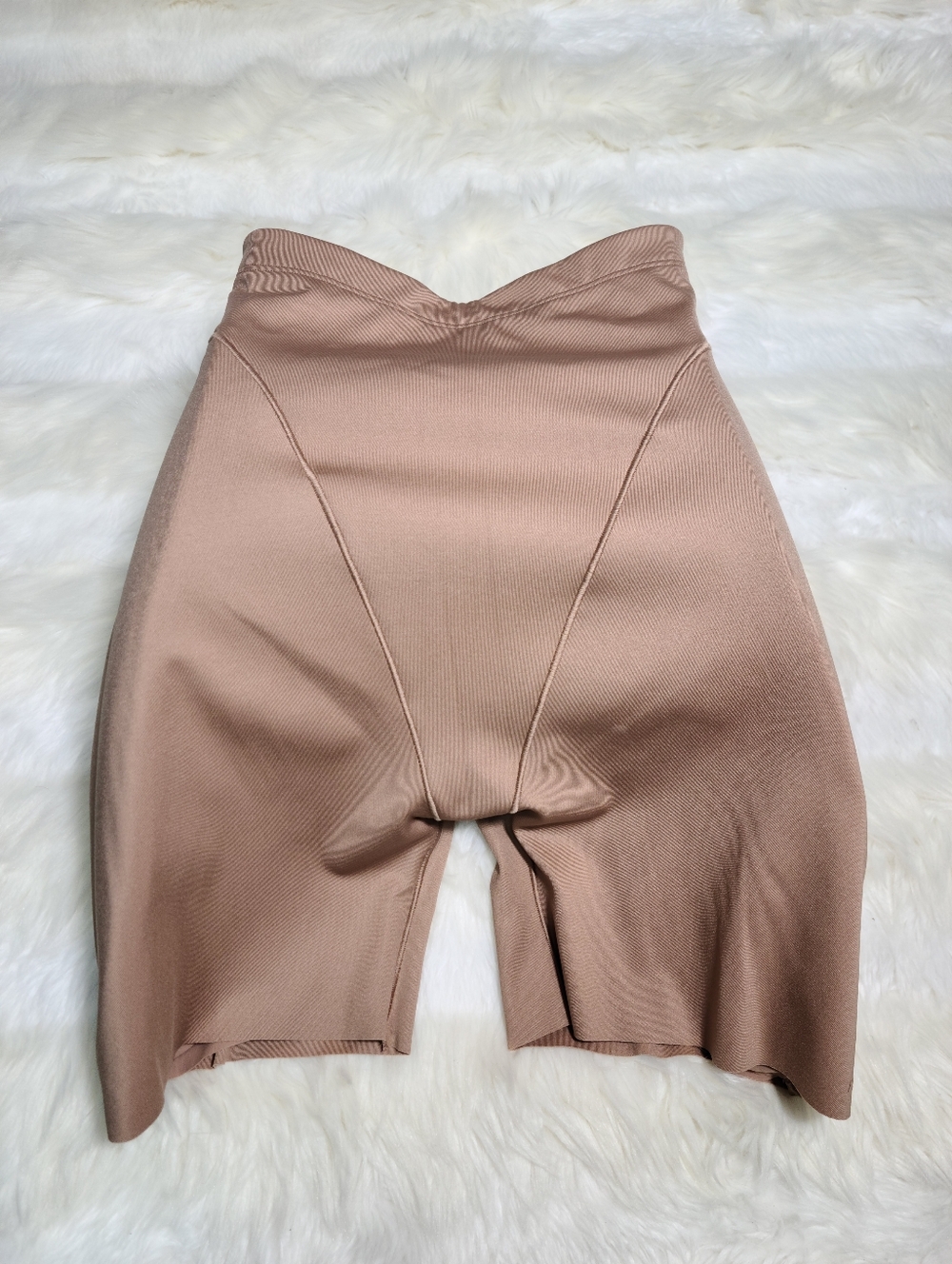 SKIMS Body Butt And Hip Enhancing Mid Thigh Short Tan Sienna Women Small NEW - Picture 2 of 8